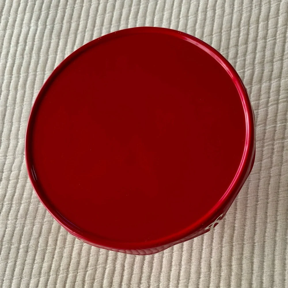Target Bullseye Red Mini Cake Stand with White Bows Scalloped Edge NWT